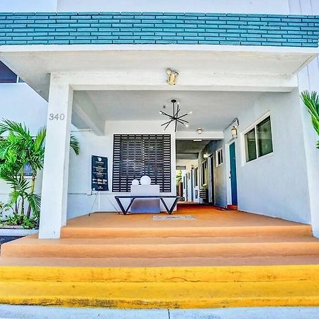 Hollywood Beach, Steps To The Beach, Pool Exterior photo